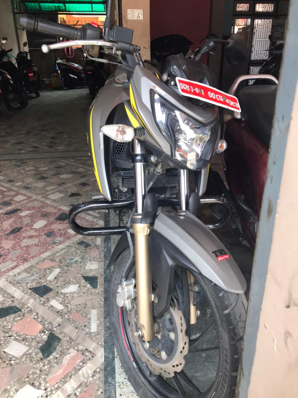 TVS Apache